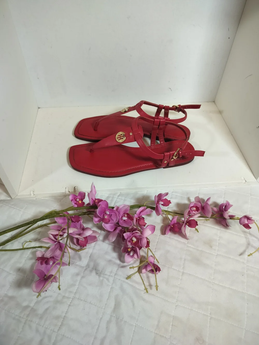 Tommy Hilfiger Red T-Strap Leather Sandals